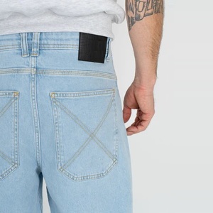 Jean baggy pour homme, coupe ample, style vintage délavé, avec logo personnalisé, en denim de coton, noir, bleu, délavé, streetwear - Product Image 4