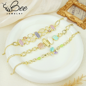 กำไลข้อมือทองเหลืองชุบทอง 14k ประดับคริสตัลหลากสีสันสไตล์ยุโรป ไม่หมอง พร้อมเคลือบเรซิ่นเคลือบเงา ทำด้วยมือ - Product Image 4