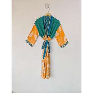Kimono en soie robe de maternité vêtements de nuit recyclé indien vêtements de plage robe de chambre sari avec ceinture pour l'été et le printemps - Product Image 1