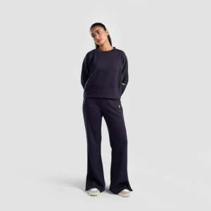 Ensemble sweat-shirt et sweat à capuche pour femme, bleu marine, coupe classique, en tissu de soie tricoté avec technique de broderie - Product Image 4