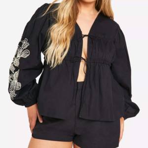 Blusas de mujer transpirables de algodón de verano personalizadas, camisas holgadas sin tirantes de primavera para mujer, camisas de alta calidad hechas en Pakistán para niñas - Product Image 2