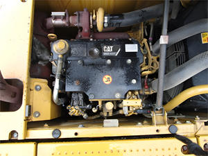 Mini excavadora multiusos Caterpillar 312DL 2009 con peso operativo de 8 toneladas, carga nominal de 2 toneladas, fácil de operar - Product Image 6