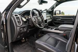 RAM 1500 Big Horn 4x4 2021, Volante a la Izquierda, Interior Oscuro, Asientos de Cuero, Automático, Bajo Kilometraje, Perfecto Estado, 1 Dueño - Product Image 6
