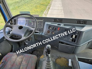 Camion benne d'occasion Mercedes-Benz Actros 3240 de 1998 à vendre, Euro 3 Diesel, conduite à gauche, benne basculante lourde, diesel robuste - Product Image 6