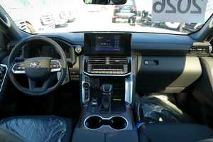 NUEVO TOYOTA LAND CRUISER GXR 2026, 4.0L, 0KM, 299HP, 7 PLAZAS, 6 CILINDROS, TRANSMISIÓN AUTOMÁTICA - Product Image 2