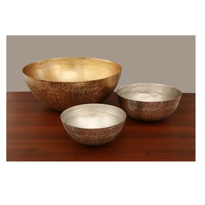 Vente chaude en aluminium métal salade fruits noix plateau de service moderne texturé martelé conception tous les jours cuisine fête de mariage - Product Image 1