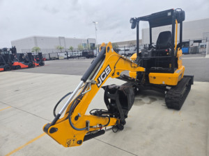 Excavatrice compacte sur chenilles hydraulique robuste JCBB 35Z-1 avec moteur Yanmar, forte puissance de creusement - Product Image 6