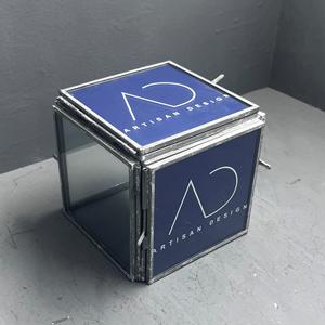 Marco de fotos 5 en 1, marco de fotos de mesa decorativo de metal, hierro y vidrio con acabado gris - Product Image 1