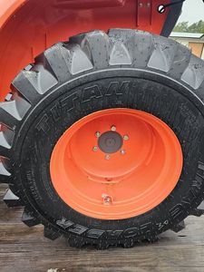 Tractor de Ruedas Usado de 220HP - Product Image 3