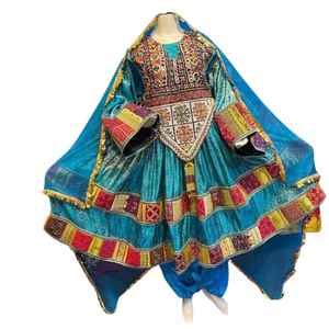 Robes afghanes pour femmes à prix de gros, vêtements traditionnels décontractés, longues robes afghanes pour femmes avec broderie de glands et de pièces de monnaie - Product Image 1