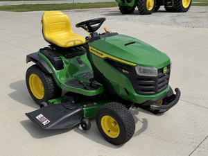 Tracteur de jardin hydrostatique John Deere S170 2021 de 24 CV avec plateau de 48 pouces, tondeuse à gazon à vendre - Product Image 2