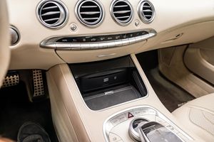 รถยนต์มือสอง Mercedes-Benz AMG G-Class S63 Sedan ปี 2017 เครื่องยนต์เทอร์โบ V8 577 แรงม้า ขับเคลื่อนสี่ล้อ พวงมาลัยซ้าย ภายในหุ้มหนัง ระบบควบคุมอุณหภูมิอัตโนมัติ พร้อมอุปกรณ์ครบครัน - Product Image 2