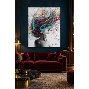 Impression sur toile Fida : Femme aux cheveux peints de couleurs vives - Product Image 3