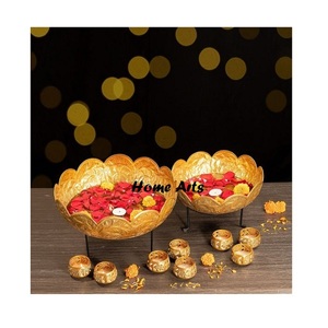 Bol à fleurs en aluminium fait à la main de couleur or taille personnalisée bol à fleurs de forme ronde Urli pour mariage et décoration de table - Product Image 4