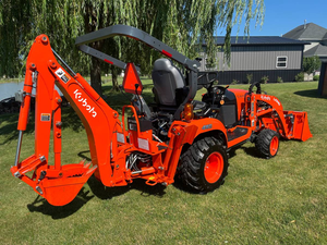 Tracteur utilitaire Kubota BX23S 23HP d'origine |   Tracteur diesel 4x4 pour l'agriculture et tracteur compact pour les projets d'aménagement paysager - Product Image 3