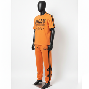 Ensemble de survêtement en coton interlock épais de qualité supérieure 320 GSM, T-shirt et pantalon de jogging orange, logo personnalisé en strass, panneaux latéraux thermocollés - Product Image 3