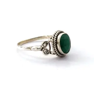 Indian Design Dyed Emerald Stone 925 Sterling Silver Ring With Metal Silver 925