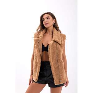 Chaleco de Felpa Color Camel 6719 para Usar como Prenda Exterior - Product Image 2