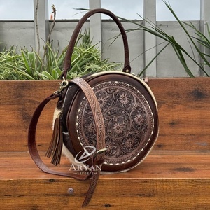 2025 nuevo diseño de lujo cuero mecanizado a mano forma redonda moda señora bolso pelo en ocultar cuero genuino cantimplora bolsa para mujer - Product Image 1