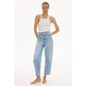Vaqueros de cintura alta acampanados hasta el tobillo para mujer, estilo Y2K, pantalones de mezclilla transpirables, corte boyfriend recto, con un toque de moda sencillo y holgado. - Product Image 1