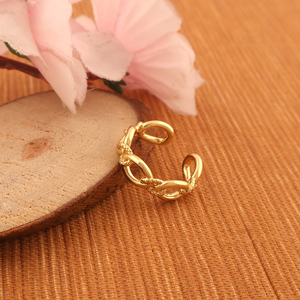Vente en gros de bagues légères à prix abordable avec chaîne à maillons ovales en laiton et métal, bagues réglables, bagues plaquées or pour usage quotidien - Product Image 3