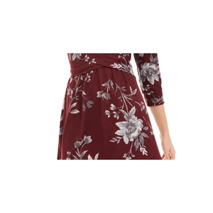 Robe Be Bop Junior à imprimé floral violet avec devant torsadé, taille S, en tissu jersey confortable - Product Image 3