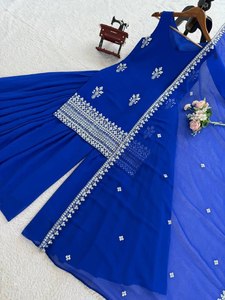 Ensemble Sharara brodé lourd bleu saphir pour femmes Kurti en georgette de qualité supérieure avec dupatta Ensemble de fête et de soirée - Product Image 5