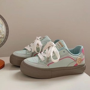 Baskets blanches tendance printemps-automne 2026 pour femme, style coréen, <span class=keywords><strong>plateforme</strong></span> polyvalente, chaussures de skate décontractées, en stock à l'étranger - Product Image 4