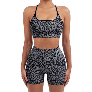 Conjunto cómodo de Top y pantalones cortos de Yoga para mujer, ropa de gimnasio, Top y pantalones cortos de Yoga para mujer para ejercicio diario - Product Image 1