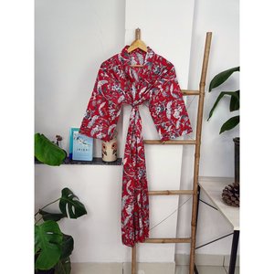 Robe d'été Bohème Chic en Coton Kimono Imprimé Floral Sauvage Rouge Fait Main XS Les Vacances Légères La Plage de Luxe Indienne - Product Image 5