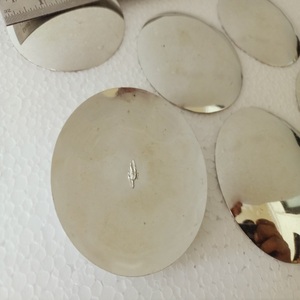 Conchos en laiton sur mesure avec placage couleur argent fabriqués en taille 3 pouces idéal pour le fabricant de sacs et de ceintures - Product Image 2