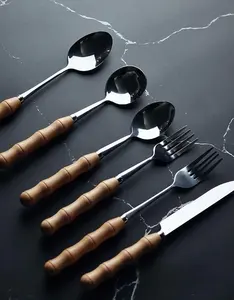 Ensemble de couverts en acier inoxydable élégant avec manche en bois poli miroir parfait pour manger mariage hôtel fournitures de gros - Product Image 2