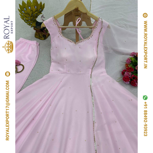 Nueva presentación hermosa colección de trajes de trabajo de diamantes en Tarifa mayorista por Royal export Surat - Product Image 4