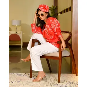 Conjunto de 2 Piezas Moderno y Cómodo, Conjunto Elegante con Top Ajustado y Pantalón Largo Coordinado, la Combinación Perfecta - Product Image 2