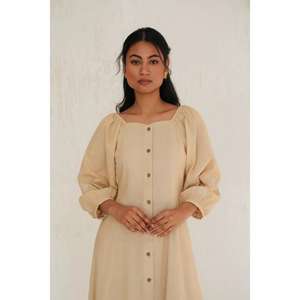 Vestido Largo Gótico Floral Beige para Mujer, con Cierre de Botones Delanteros, Manga Corta, Cuello en V, Informal, de Verano - Product Image 3