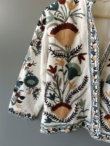Suzani Women's Winter Kimono <b>Robe</b> <b>Coat</b> Handmade Embroidery Quilted Organza Floral Print Vintage Design - Product Image 4