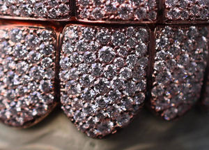 Grillz personnalisés en or rose, entièrement sertis de diamants, pour dents supérieures et inférieures, VVS1 Moissanite, bijoux hip-hop pour le corps - Product Image 4