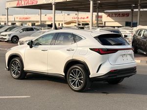 เล็กซัส NX 250 พรีเมียม เกียร์อัตโนมัติ SUV/ครอสโอเวอร์ สภาพใหม่/มือสอง กำลังม้า 199 แรงม้า - Product Image 6