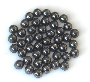หินฮีมาไทต์ธรรมชาติทรงกลมด้านหลังแบนราบ7มม. AAA - Product Image 3