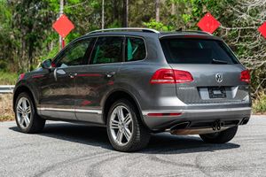 Volkswagen Touareg TDI Executive 2015 Impecable - Product Image 4