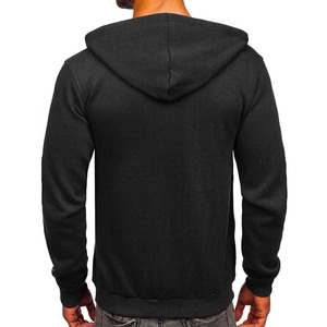 เสื้อฮู้ดซิปผู้ชายสีดำผ้าฟลีซแบบเรียบ - Product Image 2