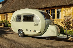 Achetez une nouvelle caravane de camping BareFoot Teardrop légère en alliage d'aluminium, pour 4 personnes, caravane de voyage moderne, charge utile maximale de 1001-2000 kg - Product Image 6
