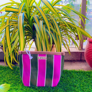 Bolsas DE ASEO cosméticas con mango de alta calidad y cremallera reutilizable ecológica reciclada de nailon, bolso de mano de playa de viaje a rayas personalizado - Product Image 1