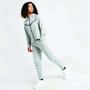 Conjuntos Deportivos para Hombre con Logotipo Personalizado, Nuevos Conjuntos de Gimnasio para Hombre, Ropa Casual de Dos Piezas, Nueva Llegada 2026 - Product Image 4