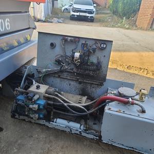 Plateforme élévatrice à ciseaux électrique [Skyjack] SJ3220, plateforme d'accès verticale industrielle, capacité de deux personnes, utilisation en entrepôt, moteur puissant - Product Image 5