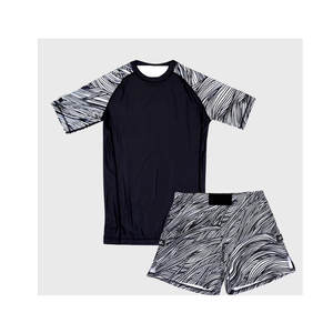 ชุดเสื้อรัดกล้ามเนื้อ MMA และกางเกงมวยปล้ำแบบสั่งทำพิเศษ (OEM) พร้อมลายพิมพ์แบบซับลิเมชั่นเต็มตัว สำหรับการฝึกซ้อมศิลปะการต่อสู้ - Product Image 1