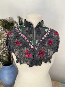 ชุดคอแบบพันสำหรับงานเฉลิมฉลองในคลับชุดคลุมแบบเบอร์เลสก์หรูหราพร้อมลูกปัดเป็นเส้นประดับเลื่อมภาพเงาทรงตรงที่สวยงาม - Product Image 5