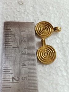 Colgantes y dijes de latón hechos a medida con circón para artesanos y reventa de micro macramé para niños - Product Image 3