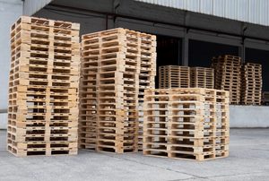 Paletas de madera natural personalizadas duraderas de alta calidad Estilo de doble cara 1100x1100x135mm 2000kg Capacidad de carga 4 vías/2 vías - Product Image 5