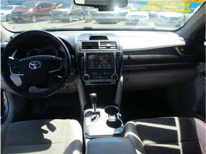 Auto Usado de Calidad a Precio Accesible, Toyota Camry Híbrido 2014, Volante a la Izquierda - Product Image 2